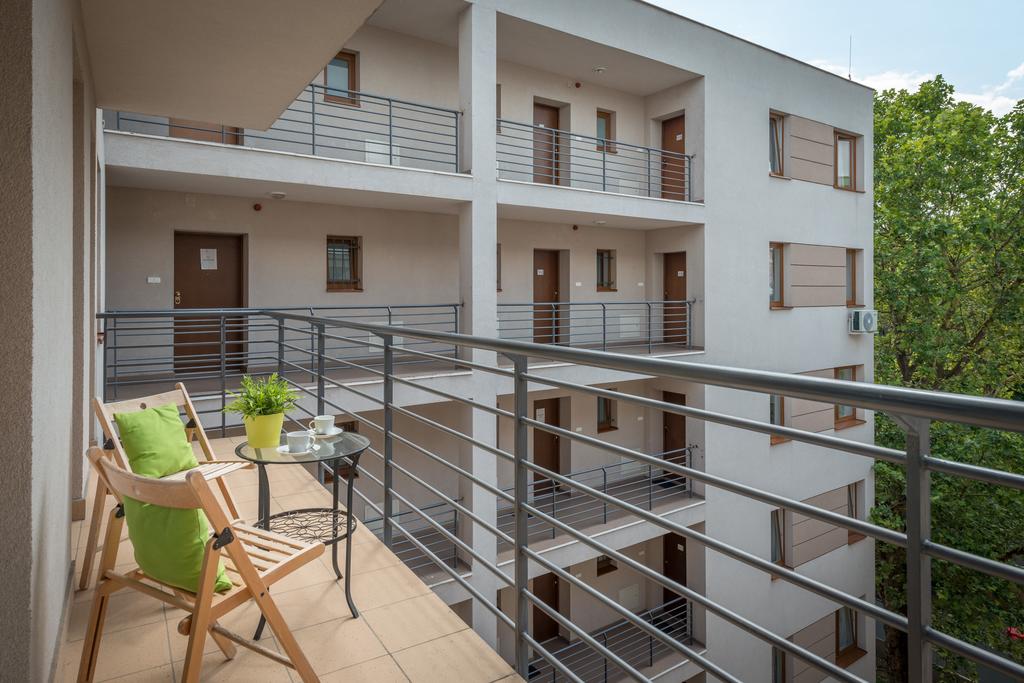 Hotel Maple Tree Apartments
